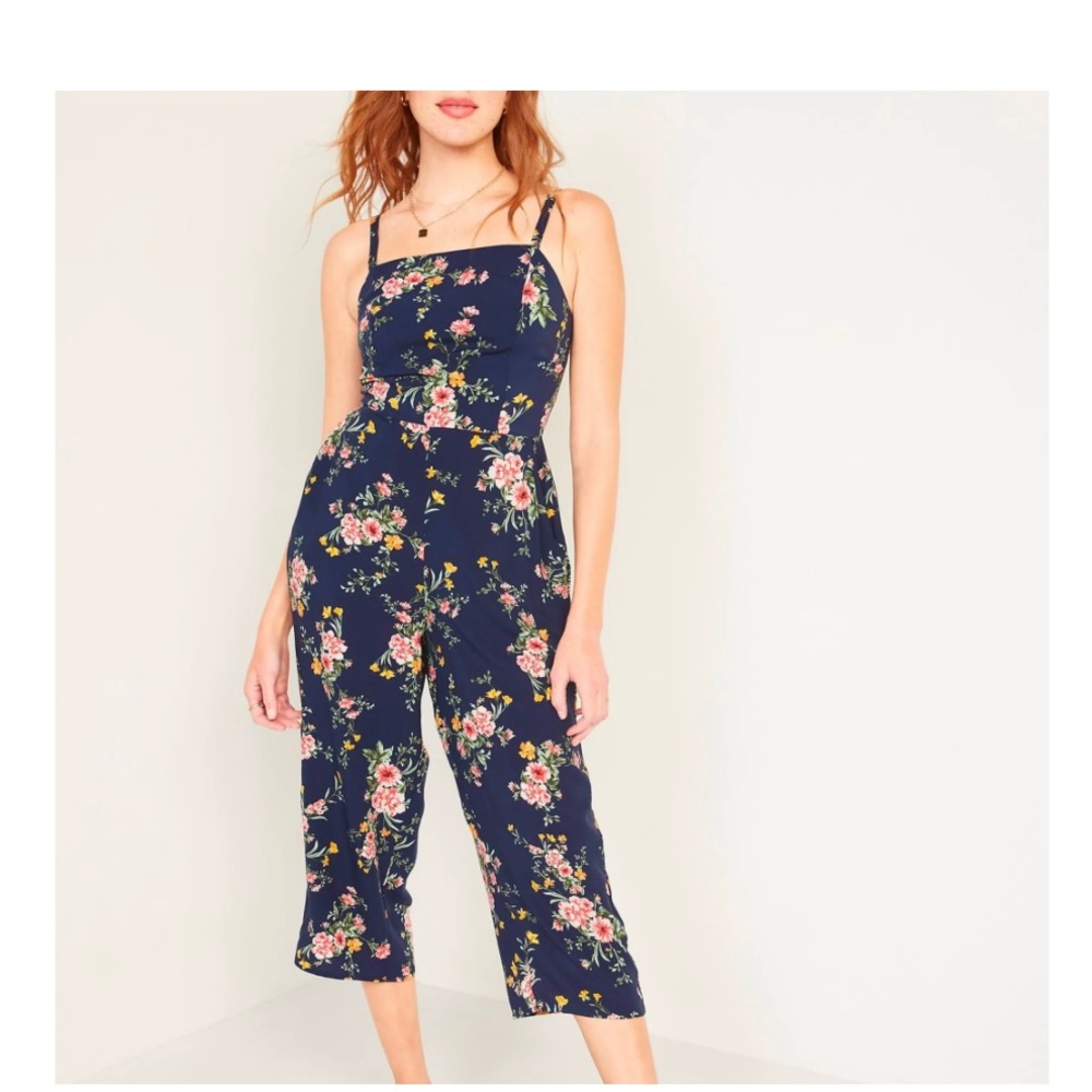 Old Navy Floral romper XS petite